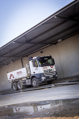 Riegel-Neuer-Hafen-Transport-2671